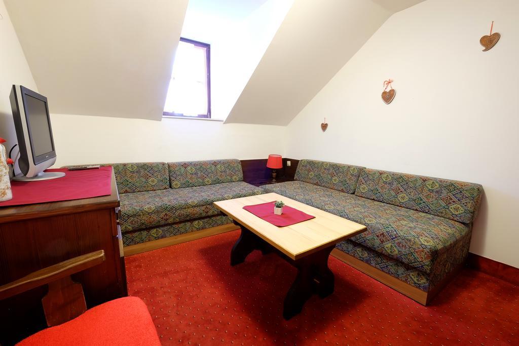 Alpenhotel Marcius Sonnenalpe Nassfeld Oda fotoğraf